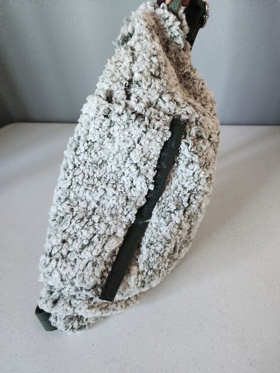 Free People Faux Fur Sling Bag "NEW" - Picture 12 of 15